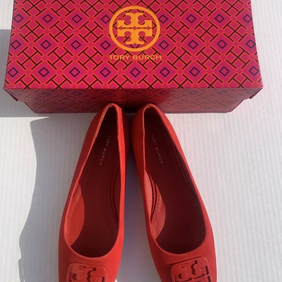 Tory Burch Size 6 Red Georgia Flat Suede Ballet Shoes - Picture 2 of 8